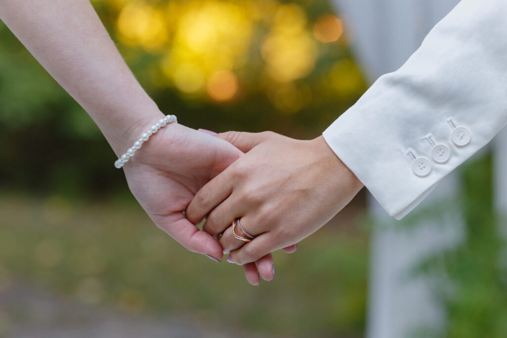 結婚式をしないふたりへ 「これでいいのかな？」の答えを見つけるヒントのイメージ