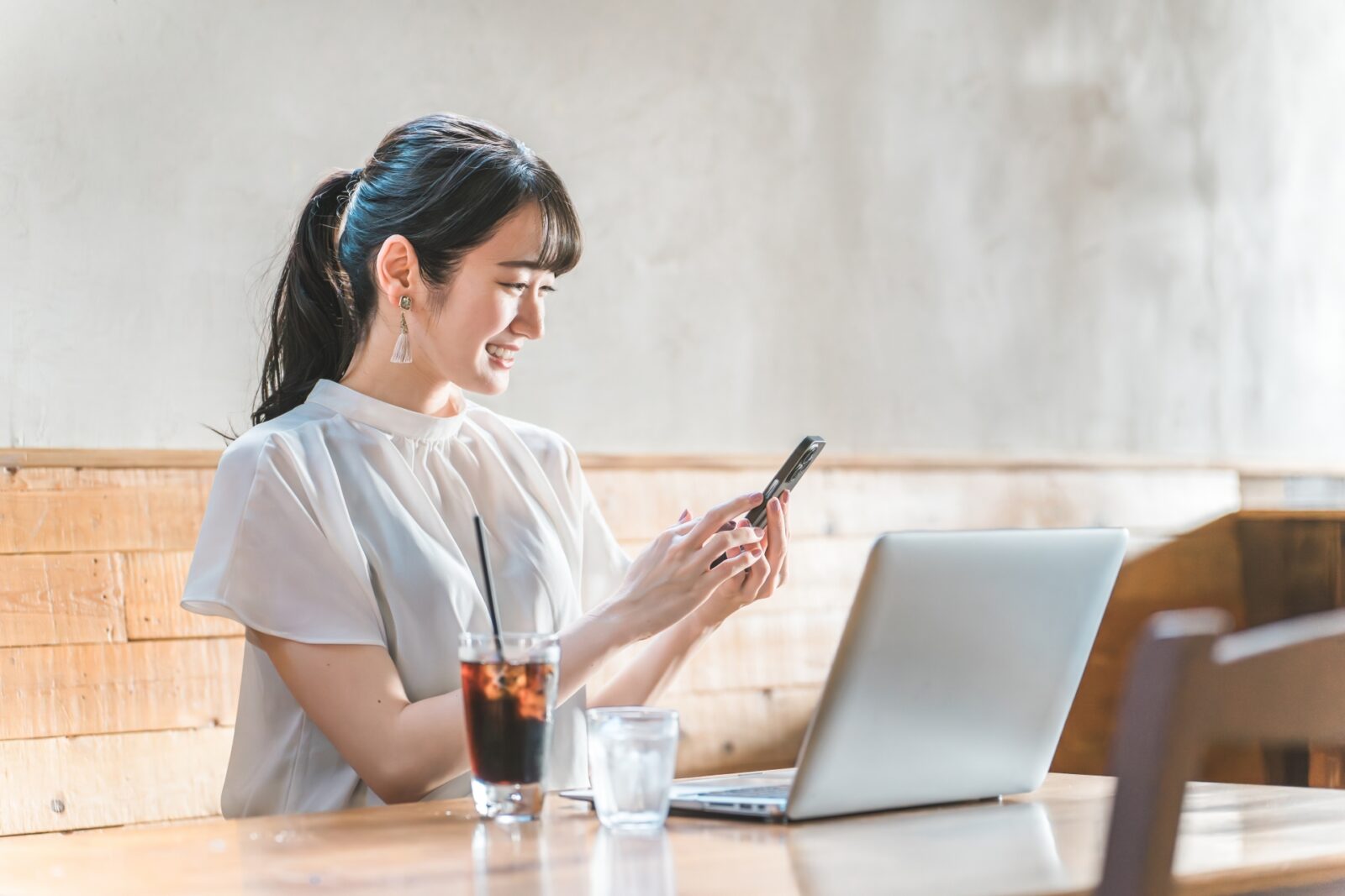 婚活プロフィールの書き方｜「会ってみたい」と思われる文章のコツのイメージ