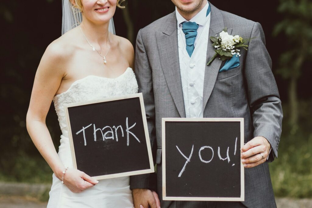 結婚式後やることリスト|お礼・内祝い・写真共有・名義変更まで時系列で整理のイメージ
